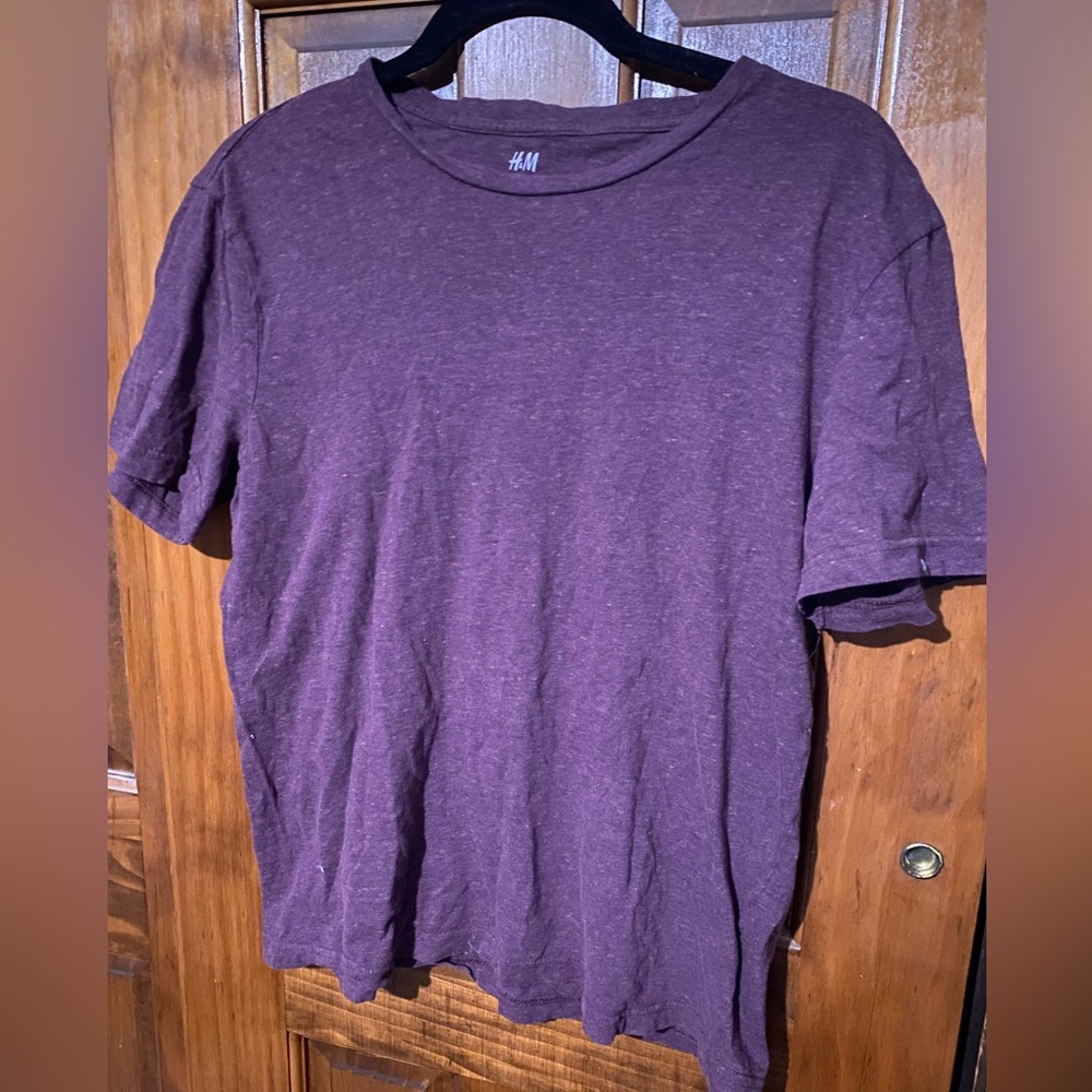 H&M Purple/maroon Women’s crew neck size Medium